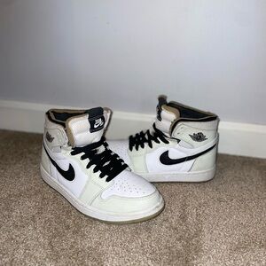 Nike White and Black High-Tops